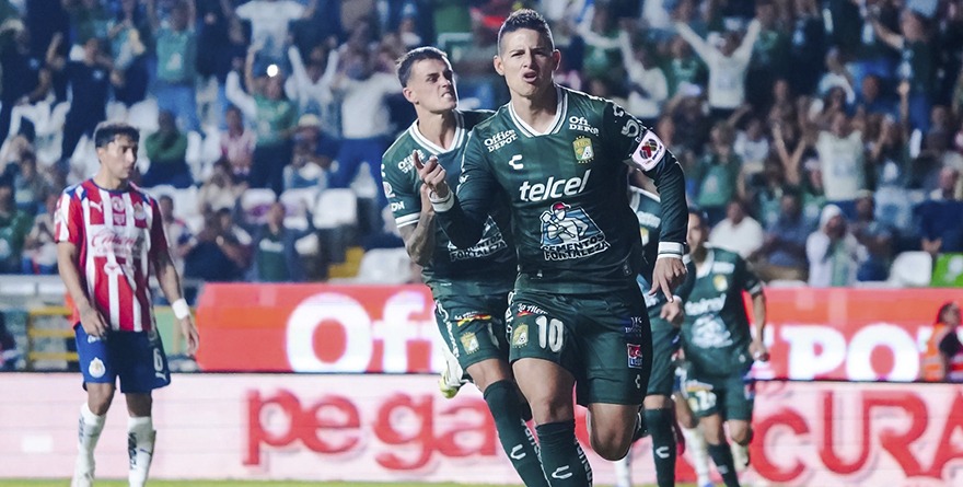 La fiera doblega a las chivas