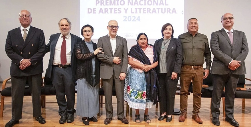 Honran sus aportes a la cultura del país