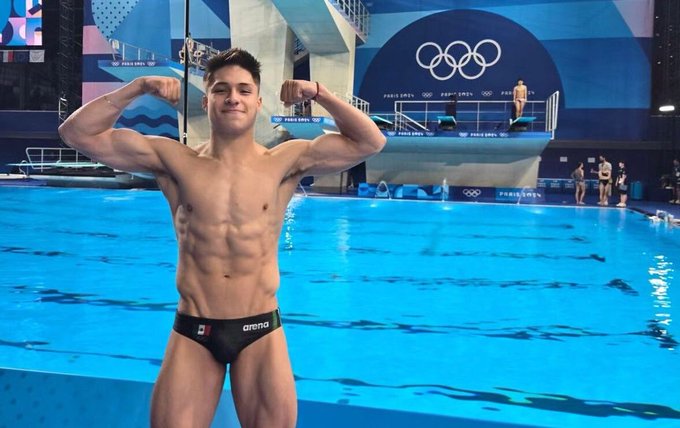 Osmar Olvera logra su segunda plata en el mundial de Singapur 2025