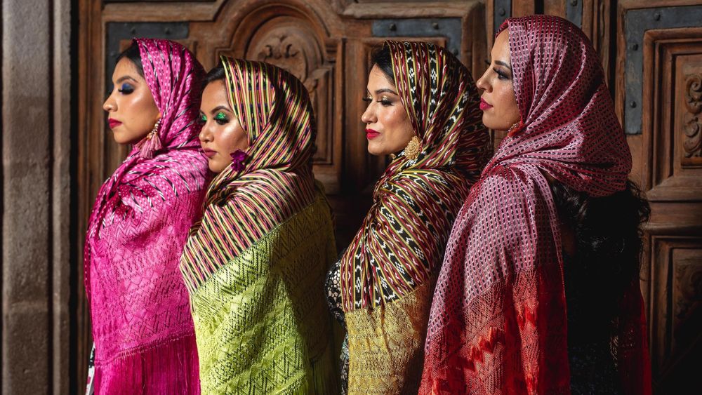 Rebozo de Santa María, color y orgullo