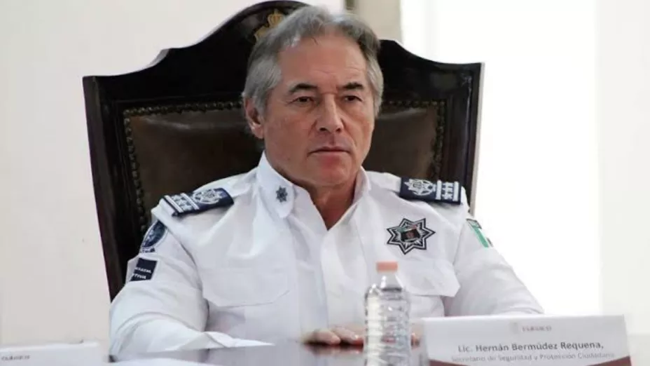 Otorgan suspensión provisional a exsecretario de Tabasco, pero sigue prófugo