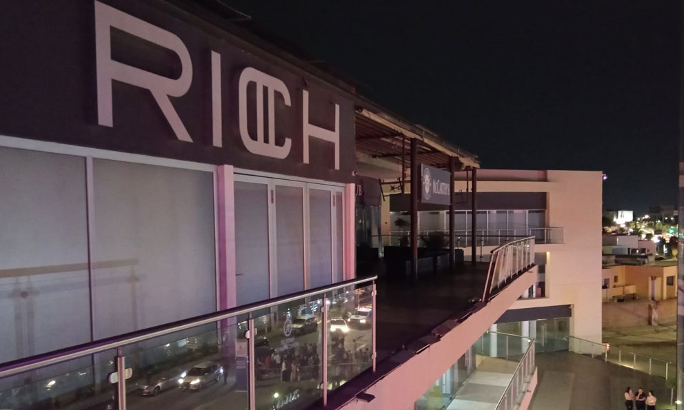 Por omisión en antro Rich, inhabilitan a funcionarios estatales