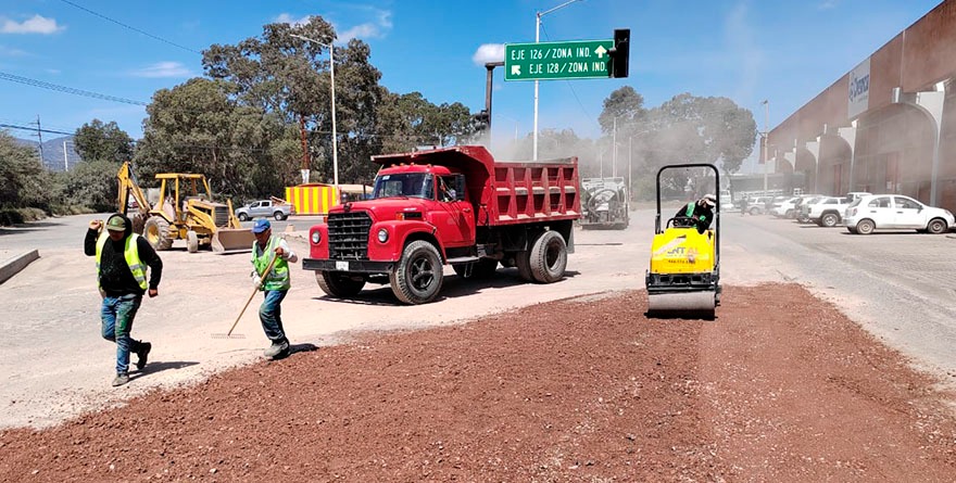 Arrancan trabajos para mejorar vialidades