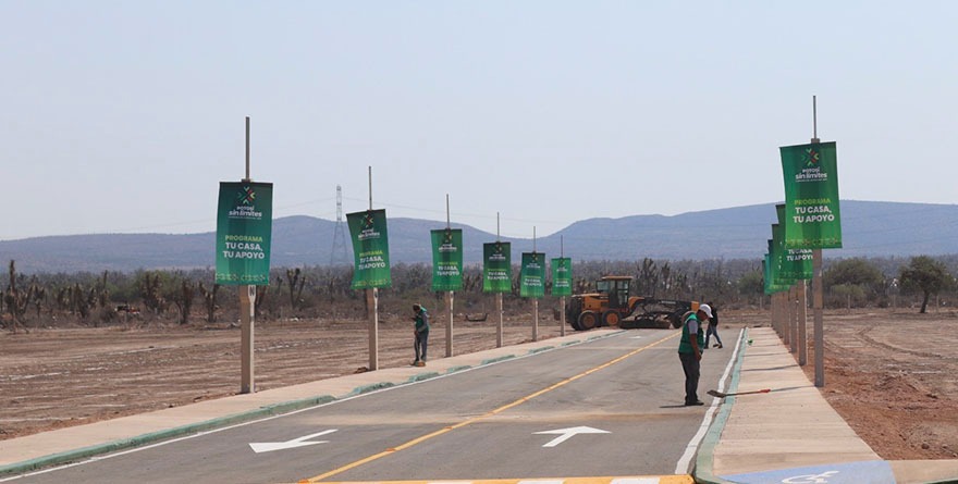 Más de 500 familias recibirán su pedacito de tierra en SLP