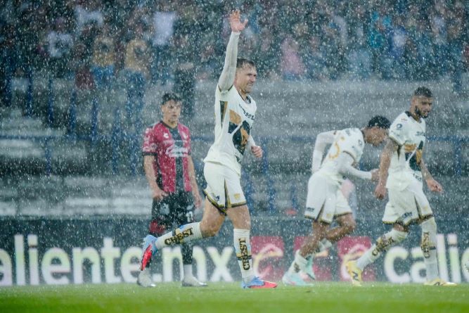 Ramsey anota primer gol en Liga y Pumas derrota al Atlas