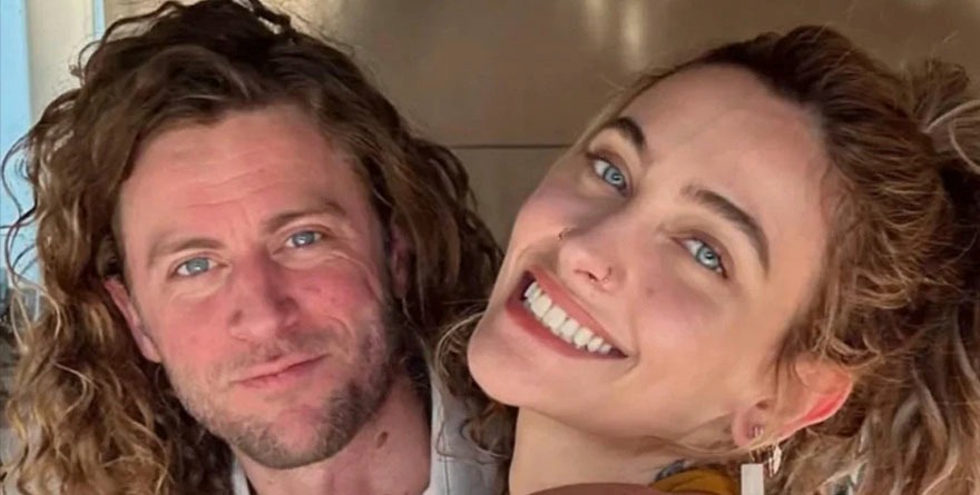 Anuncia Paris Jackson fin de su compromiso con Justin Long