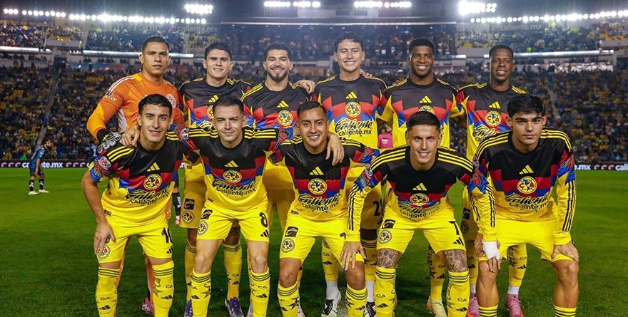 Águilas despluma a los gallos, 1 a 0