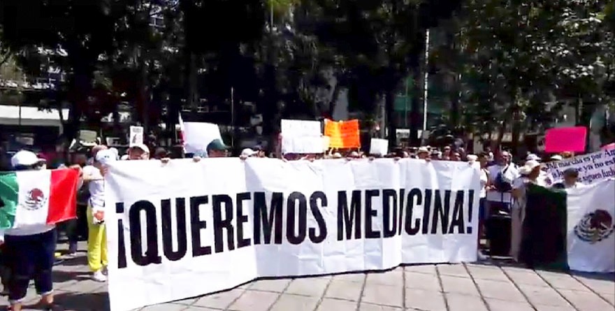 Protestan por desabasto de medicinas