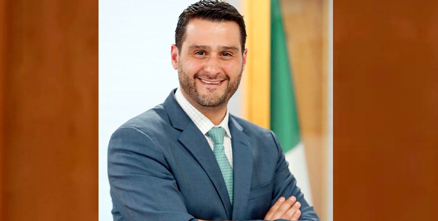 Va FGR contra  ¡su contralor!