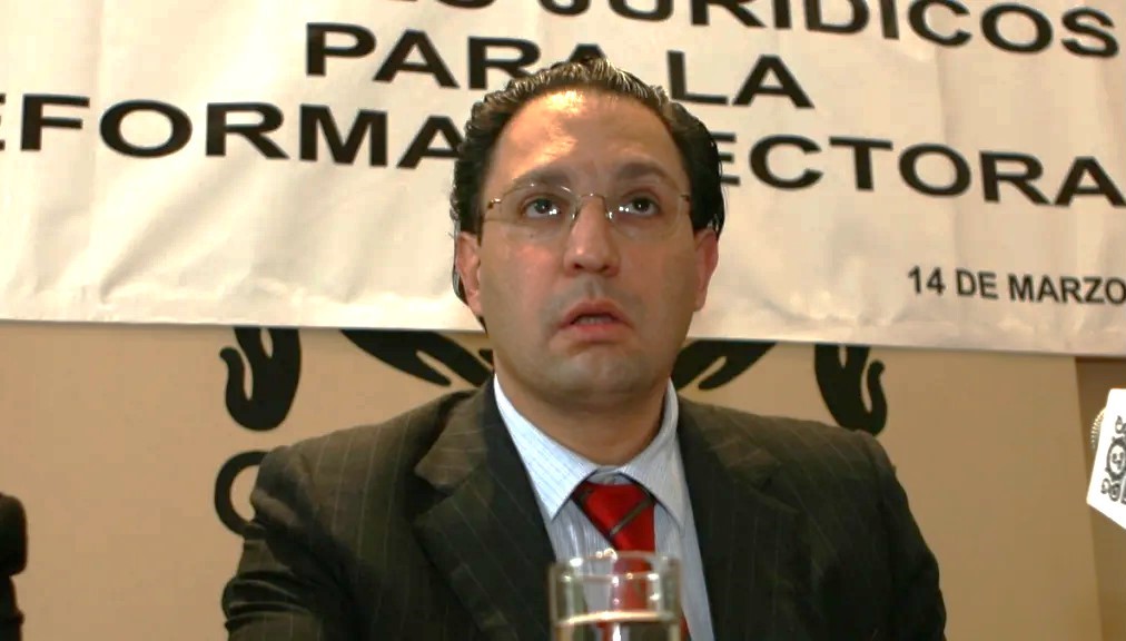 Va FGR contra ‘cerebro’  de la Estafa Maestra