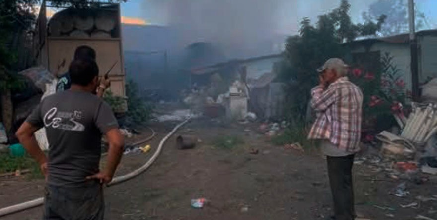 Incendio en recicladora alerta La Angostura Norte