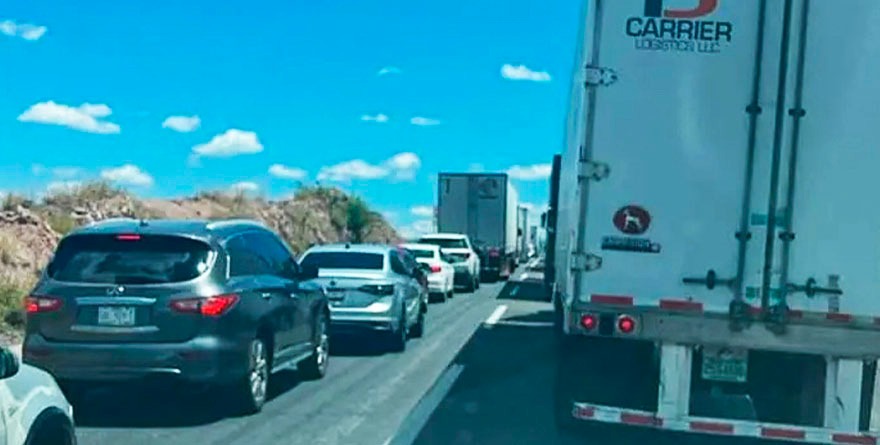 Carretera 57: mañana caótica entre volcaduras y tráfico
