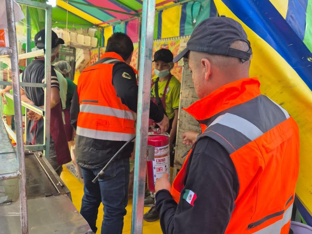 PC revisa hasta el último tornillo en la FENAPO 2025🚨🎡