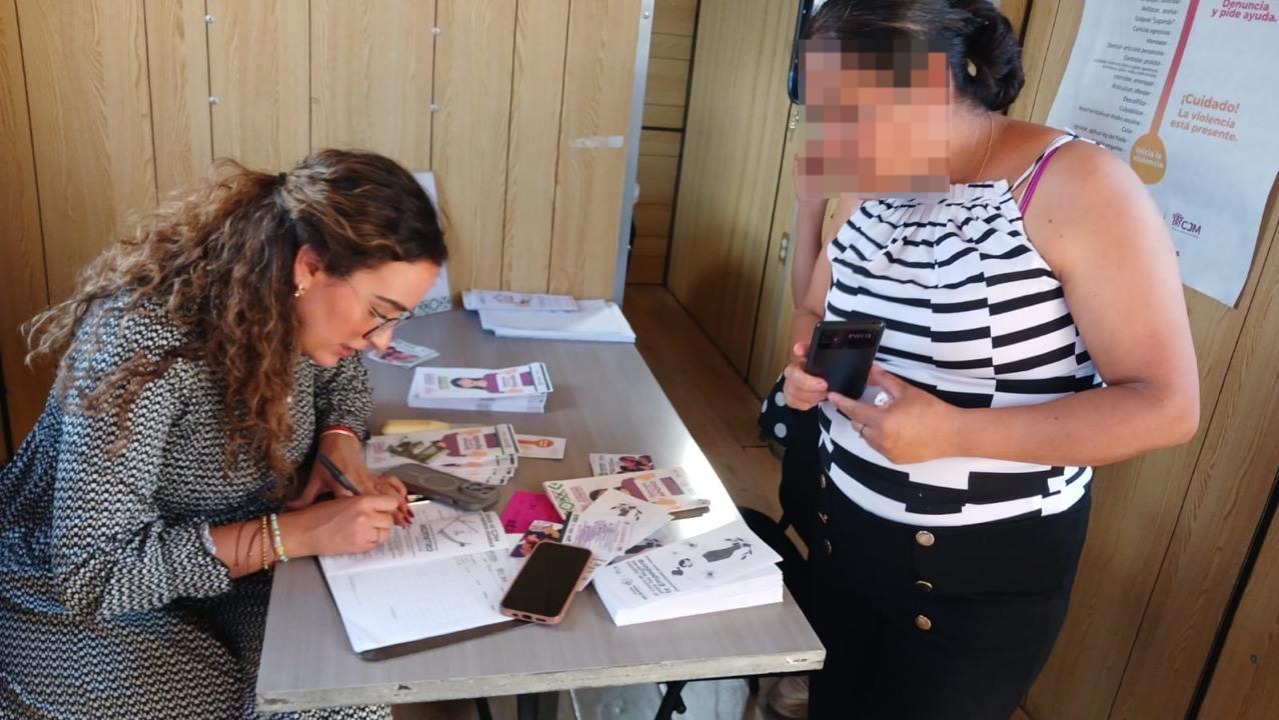 Centro de Justicia atiende a mujeres en la Fenapo