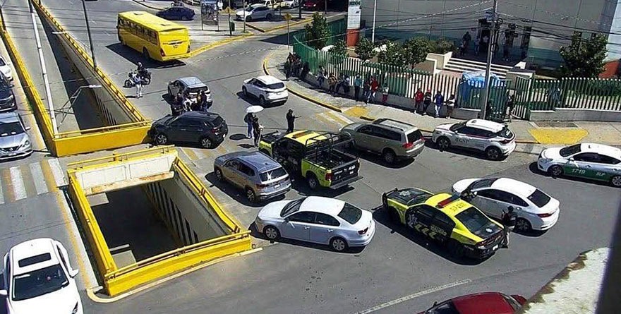 Glorieta de Morales, donde las señales son de adorno