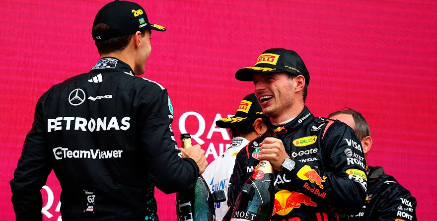Domina Verstappen carrera en Azerbaiyán