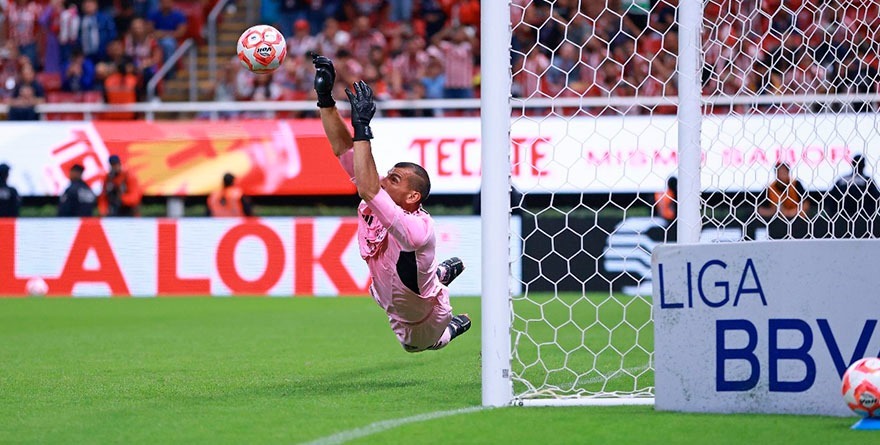 Chivas perdona  a Tigres
