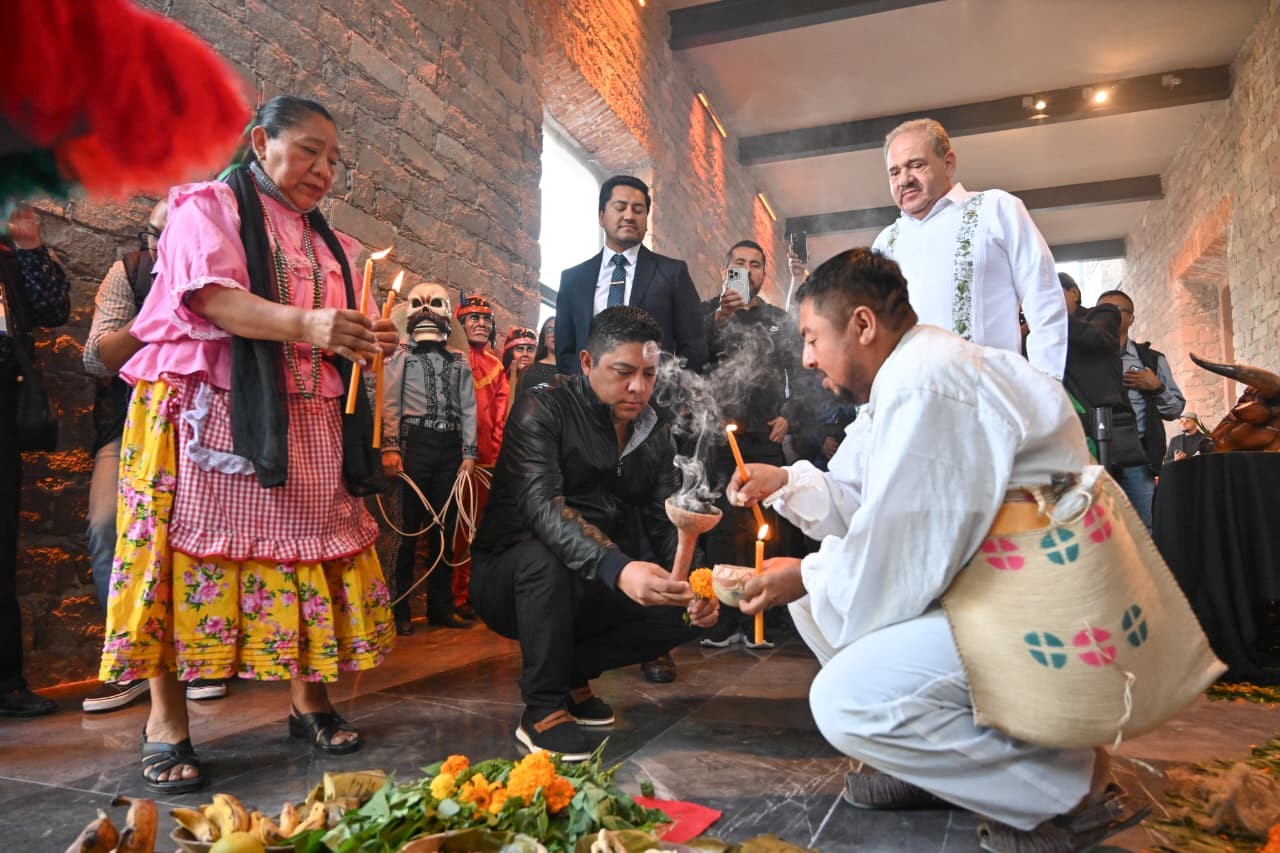 Comparten esencia del Xantolo