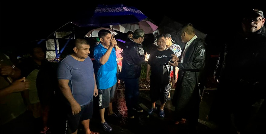 Llevan apoyo a la Huasteca