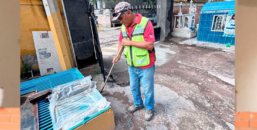 Alistan panteones de Villa de Pozos para Día de Muertos