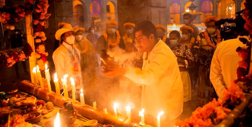Entre copal y tambor, el pueblo tének celebra la Fiesta de las Almas