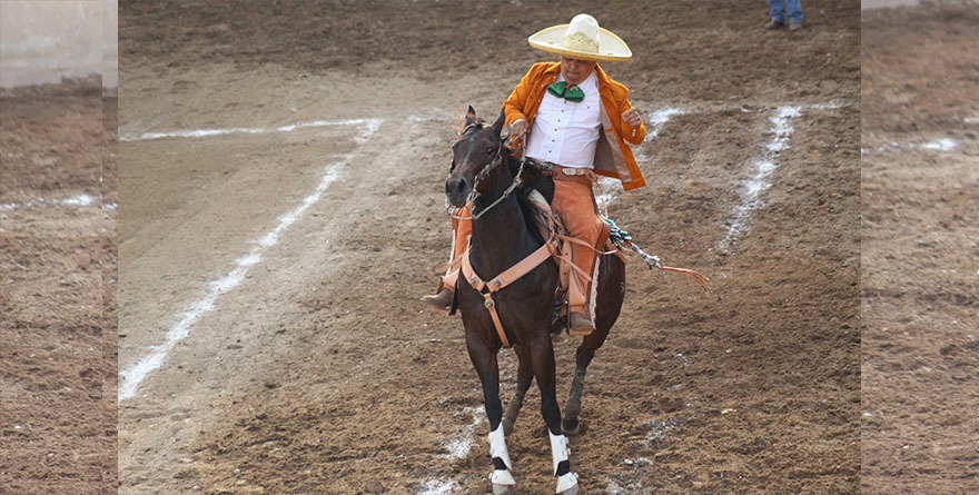 RG2 B triunfó en el Rancho del Charro