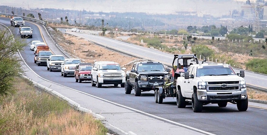 Ahí vienen los paisas; se unen para traerlos a casa