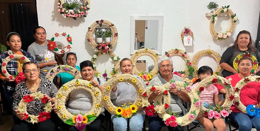Mujeres de San Ciro florecen con creatividad y autoempleo