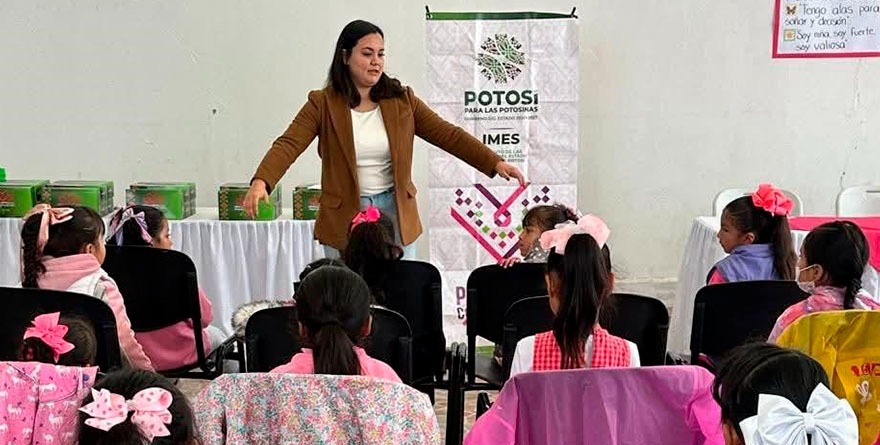 Realizan en Soledad taller para niñas