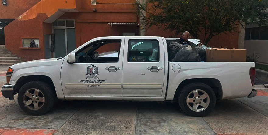 Alumnos de Prepa ponen el ejemplo para ayudar a la Huasteca