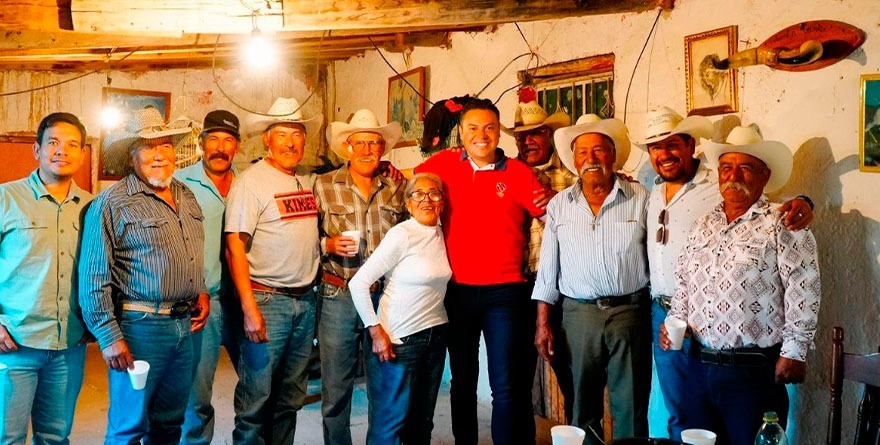 En El Castañón por fin cae agüita buena