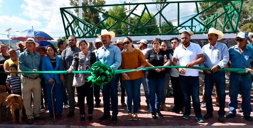 Inauguran Plaza Cívica en Ahualulco