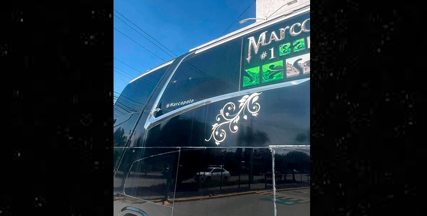 Balean autobús de Marco Flores y La Banda Jerez