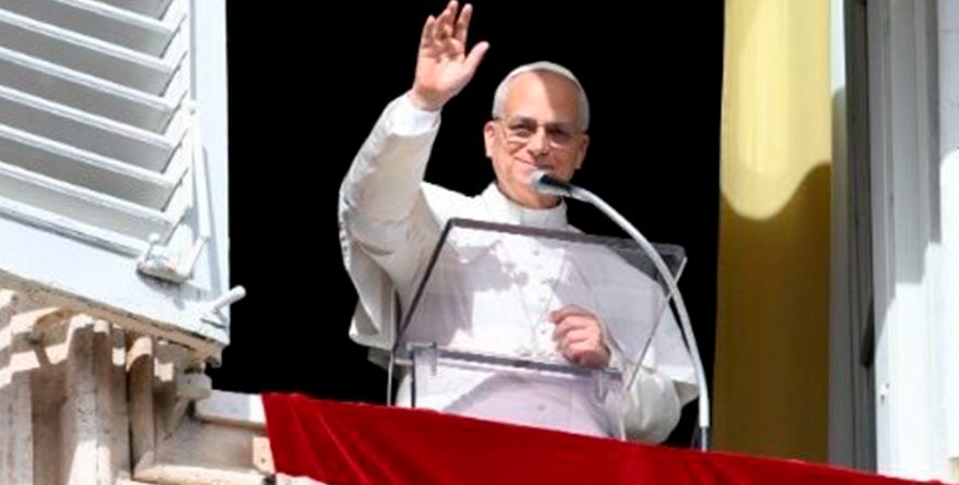 Papa se solidariza con damnificados