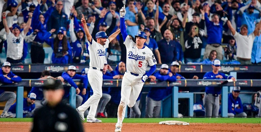 FREEMAN DEFINE TRIUNFO DE DODGERS EN 18 ENTRADAS