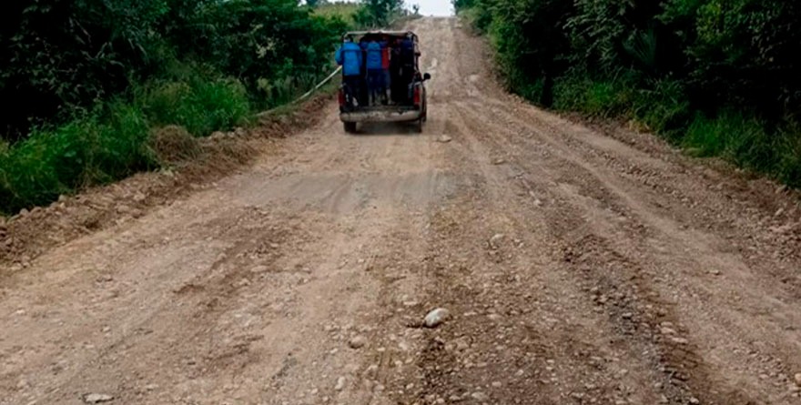 Habilitan camino en San Vicente