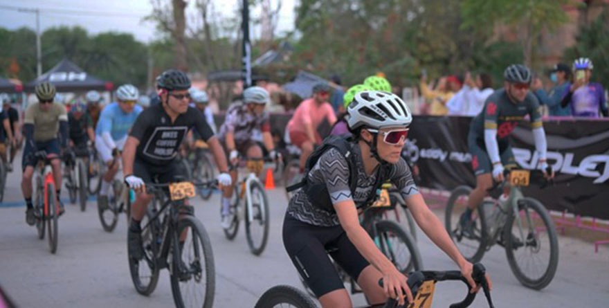 Villa Hidalgo arranca fiesta de Muertos a todo pedal