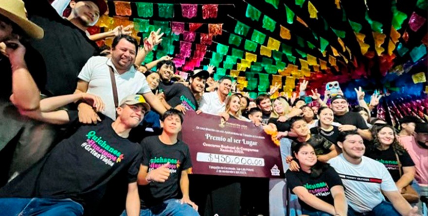Premian a la mejor comparsa huasteca
