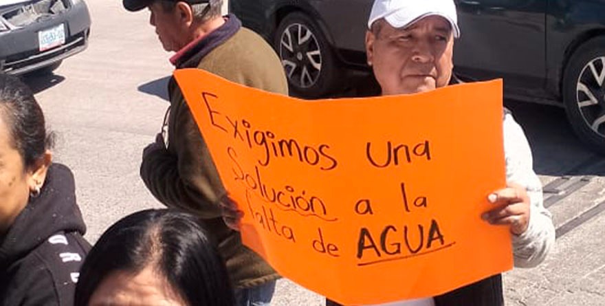 INTERAPAS AHOGA A LOS SILOS SIN AGUA, PERO CON RECIBO EN MANO