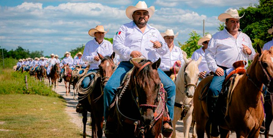 Arman cabalgata en San Vicente