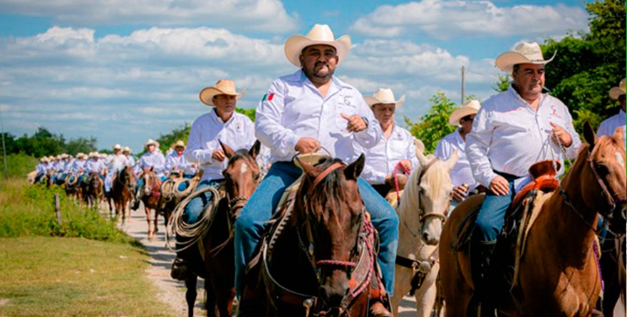 Arman cabalgata en San Vicente