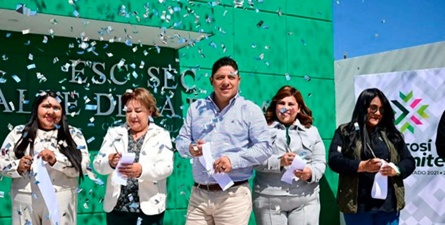 Nueva secundaria y pavimentación en Soledad