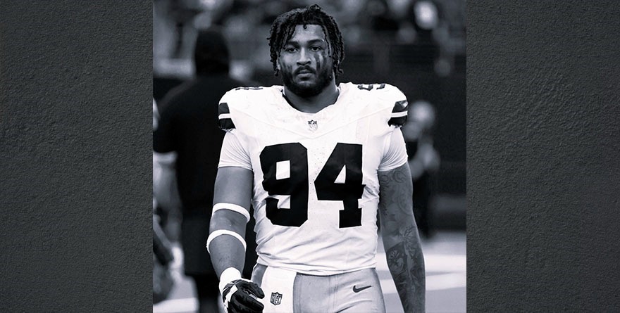 SE DESPIDIÓ KNEELAND ANTES DE SUICIDARSE