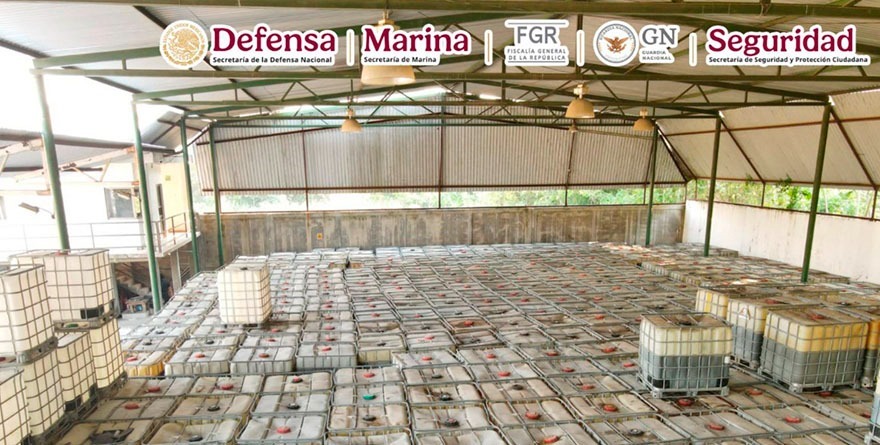 ASEGURAN EN BC Y SLP MÁS DE 800 MIL LITROS DE HUACHICOL