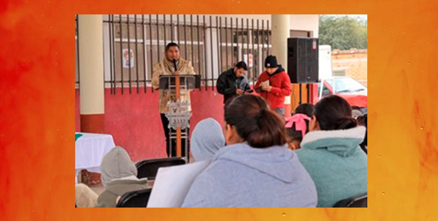 Villa de Reyes entrega nuevo piso a primaria
