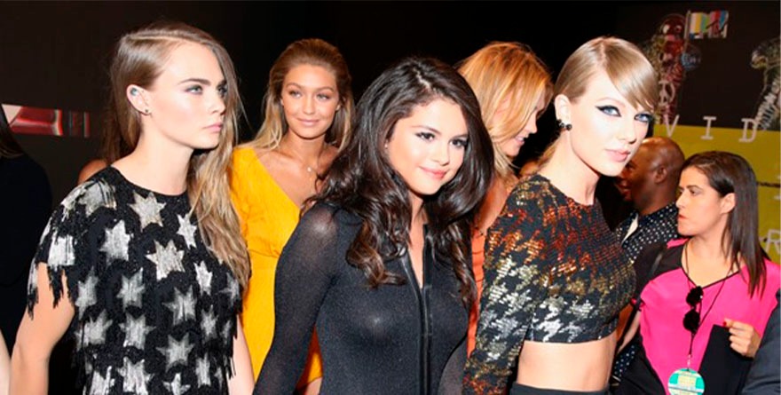 Taylor Swift ya tiene a sus damas de honor