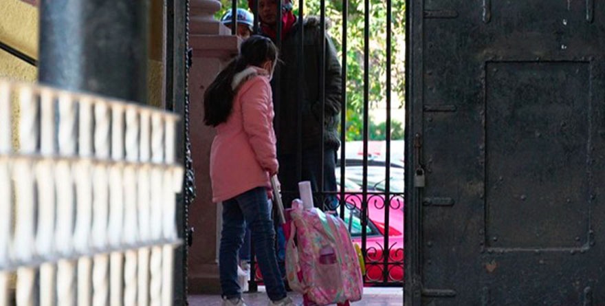 ESCUELAS INICIAN HORARIO INVERNAL