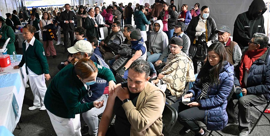 CANCELA UNAM JORNADA DE VACUNACIÓN POR AGRESIONES A PERSONAL