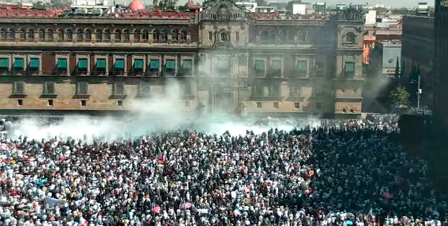 Repliegan del zócalo a manifestantes de la Generación Z