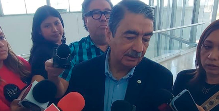 Maestros de $100; rector de $120 mil